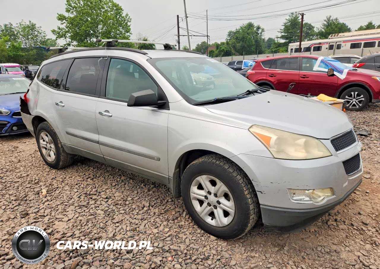 2009 Chevrolet Traverse Ls VIN:1GNEV13D09S180892 - 4