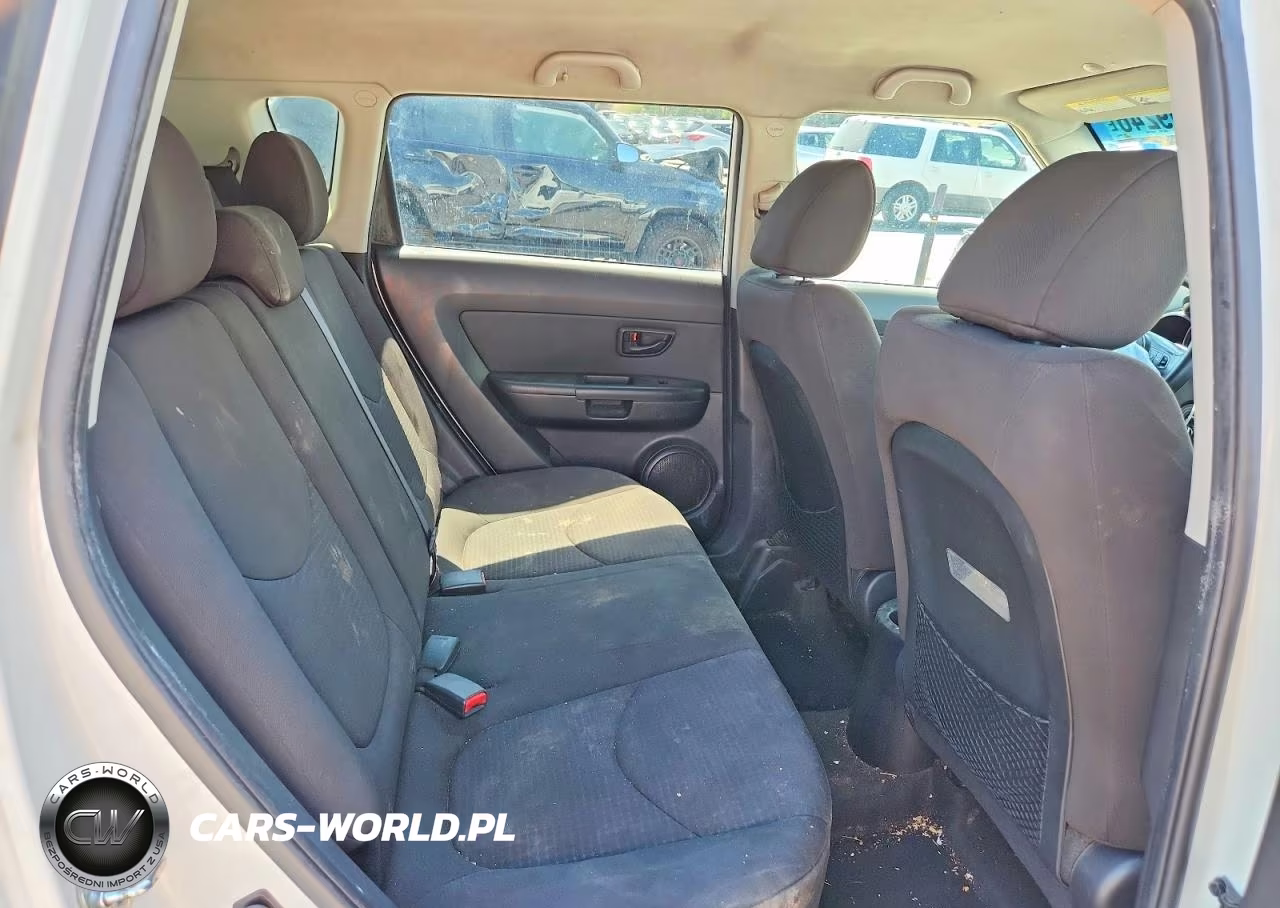 2012 Kia Soul Base VIN:KNDJT2A59C7391601 - 11