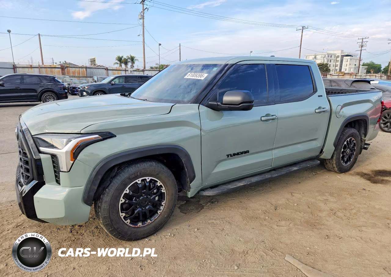 2022 Toyota Tundra Sr5 – zdjęcie 1 z 12