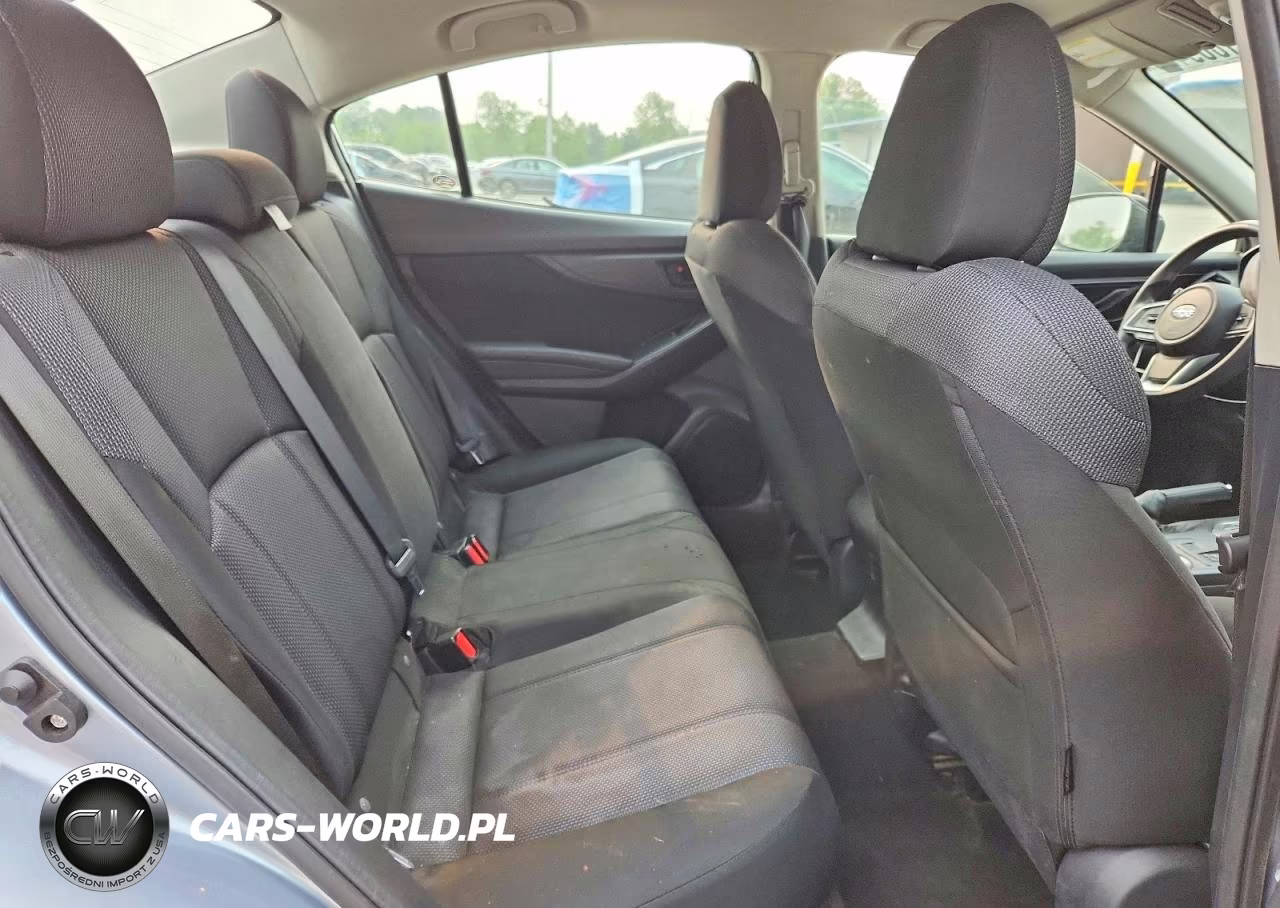 2018 Subaru Impreza Premium VIN:4S3GKAB60J3609203 - 10