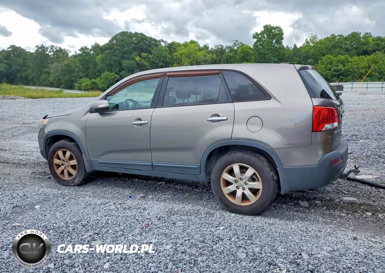 2013 Kia Sorento Lx VIN:5XYKT3A12DG326200 - 2
