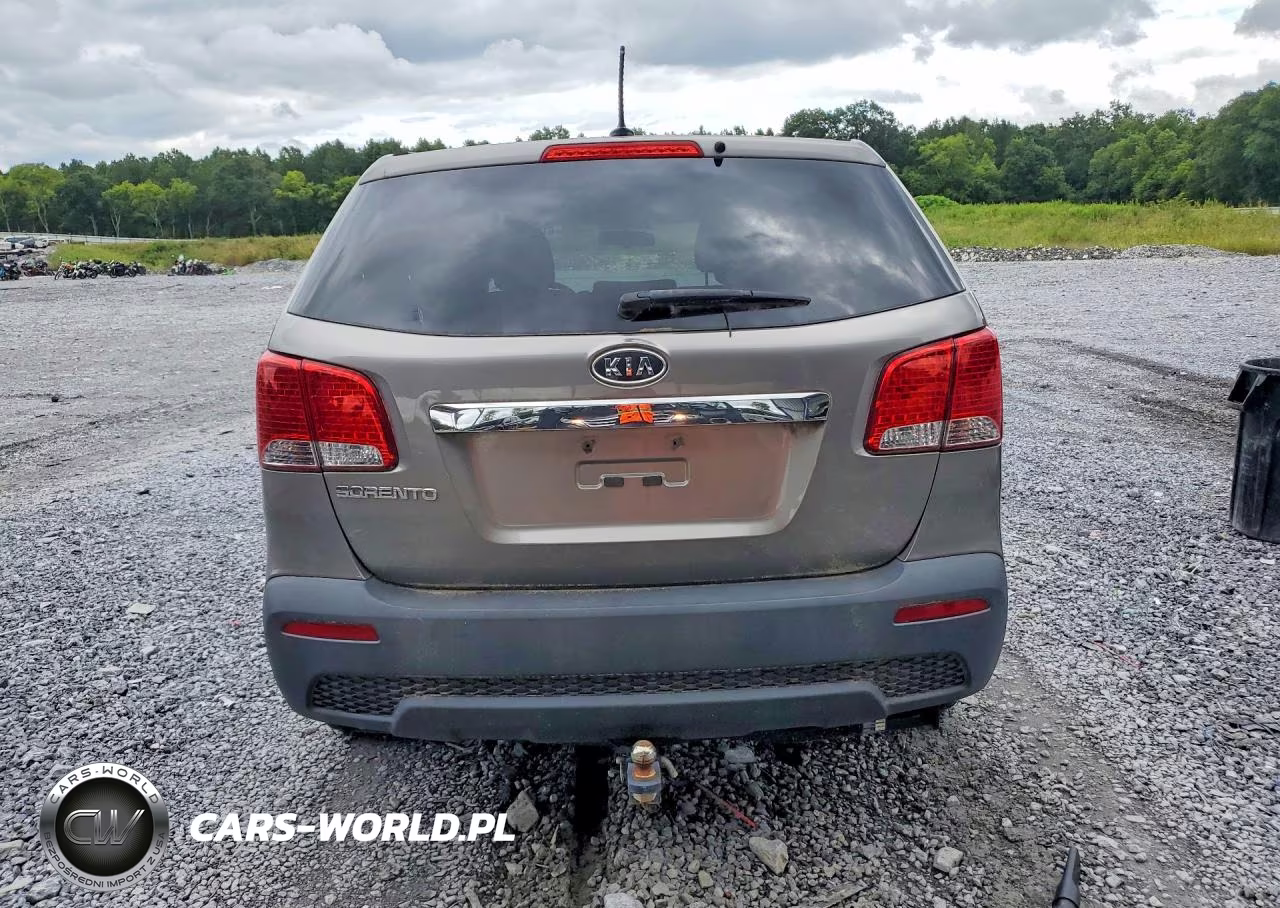 2013 Kia Sorento Lx VIN:5XYKT3A12DG326200 - 6