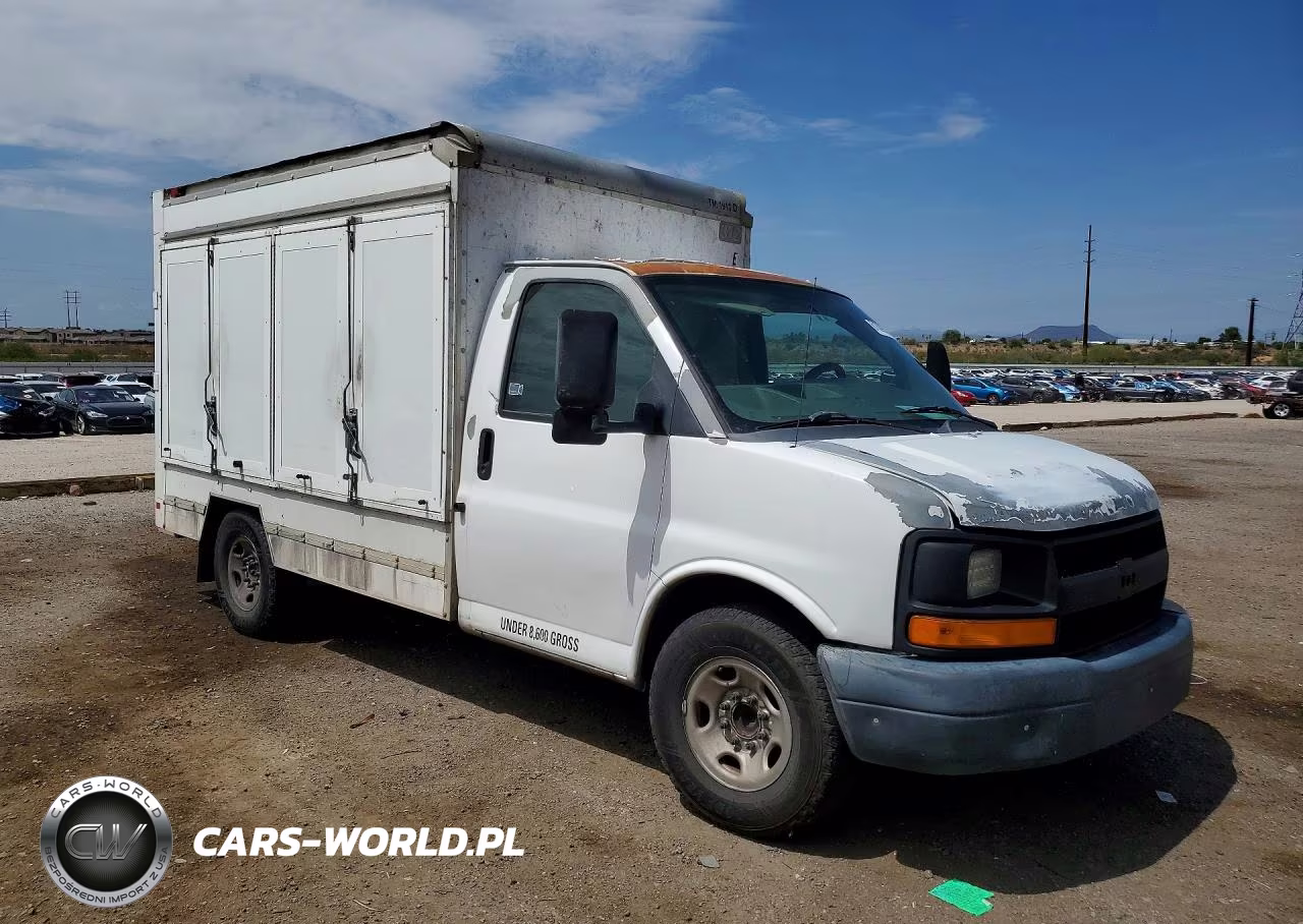 2010 GMC Savana Cutaway G3500 VIN:1GD1G2AAXA1902407 - 4