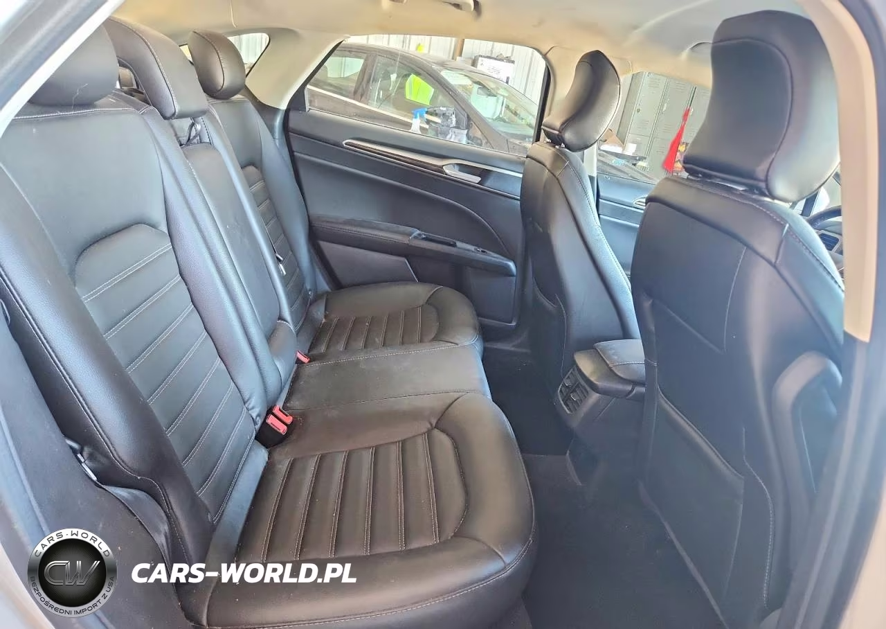 2015 Ford Fusion Se VIN:3FA6P0HDXFR180602 - 10