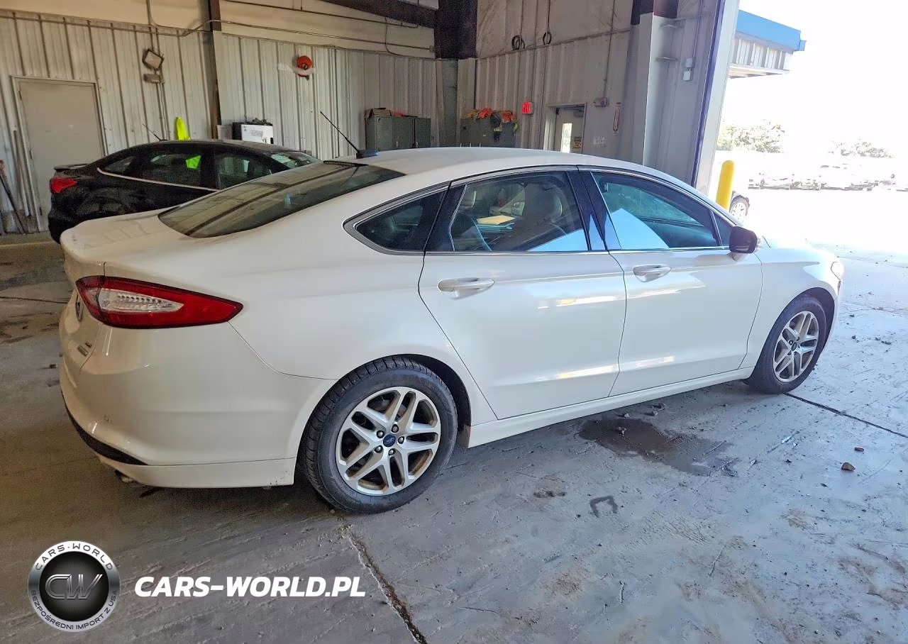 2015 Ford Fusion Se VIN:3FA6P0HDXFR180602 - 3