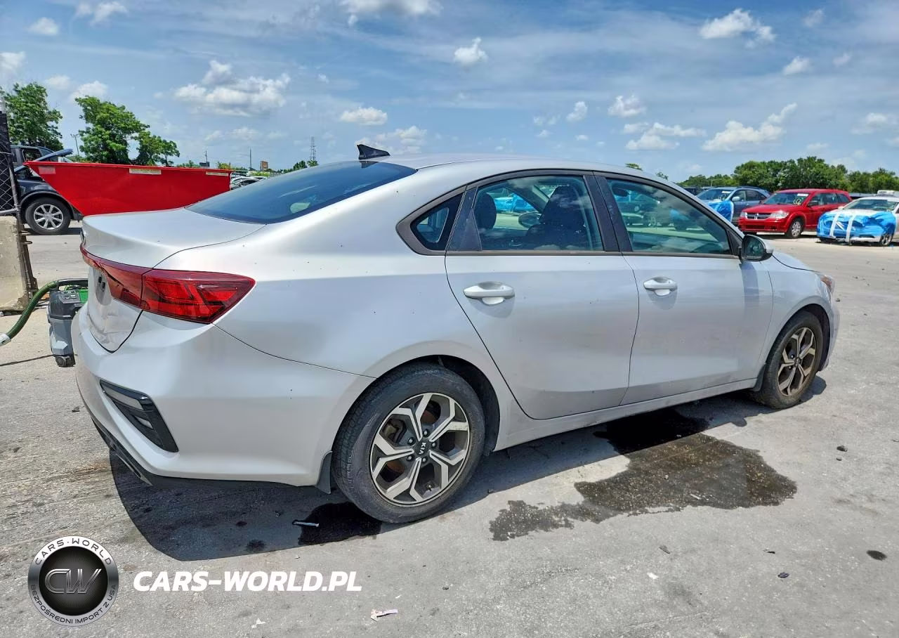 2021 Kia Forte Lxs VIN:3KPF24AD0ME290721 - 3