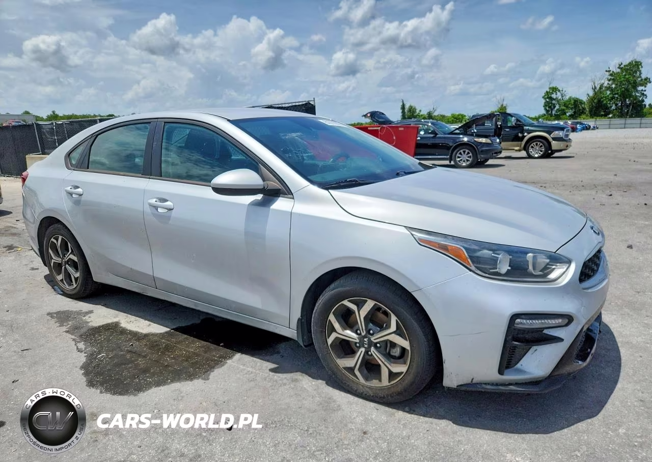 2021 Kia Forte Lxs VIN:3KPF24AD0ME290721 - 4