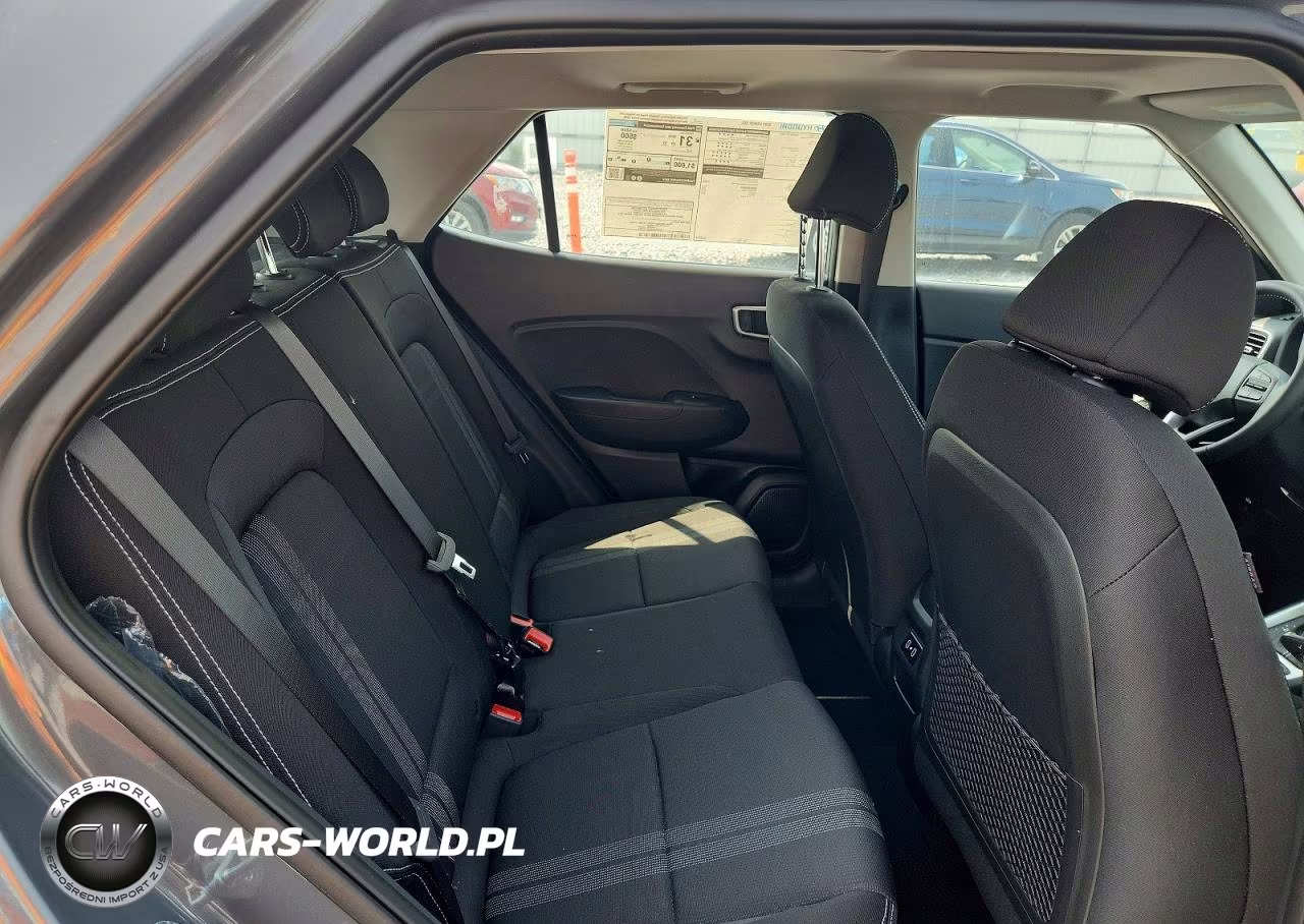 2026 Hyundai Venue Sel VIN:KMHRC8A35TU453884 - 11