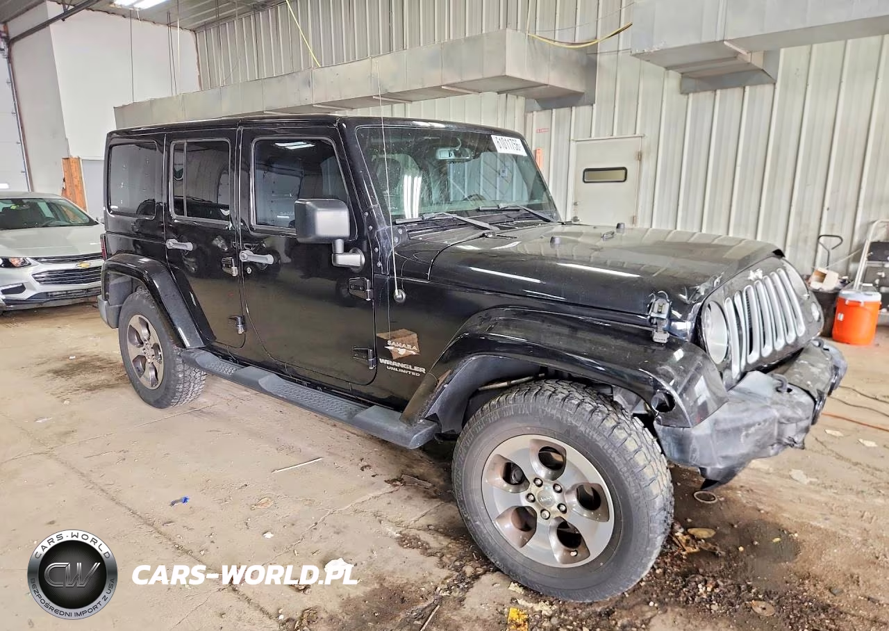 2017 Jeep Wrangler Unlimited Sahara VIN:1C4HJWEG9HL567956 - 4