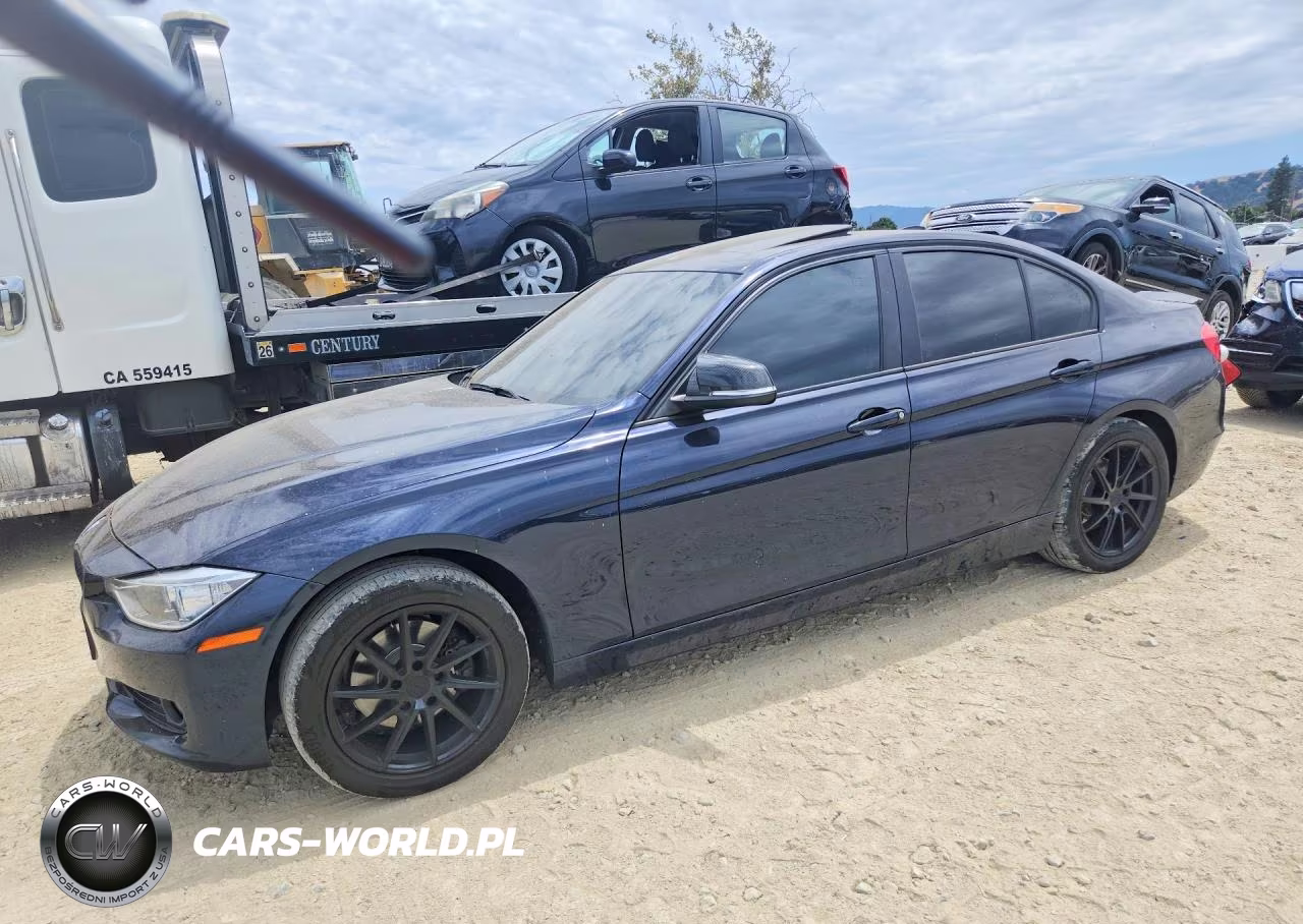 2013 BMW 328 I – zdjęcie 1 z 12