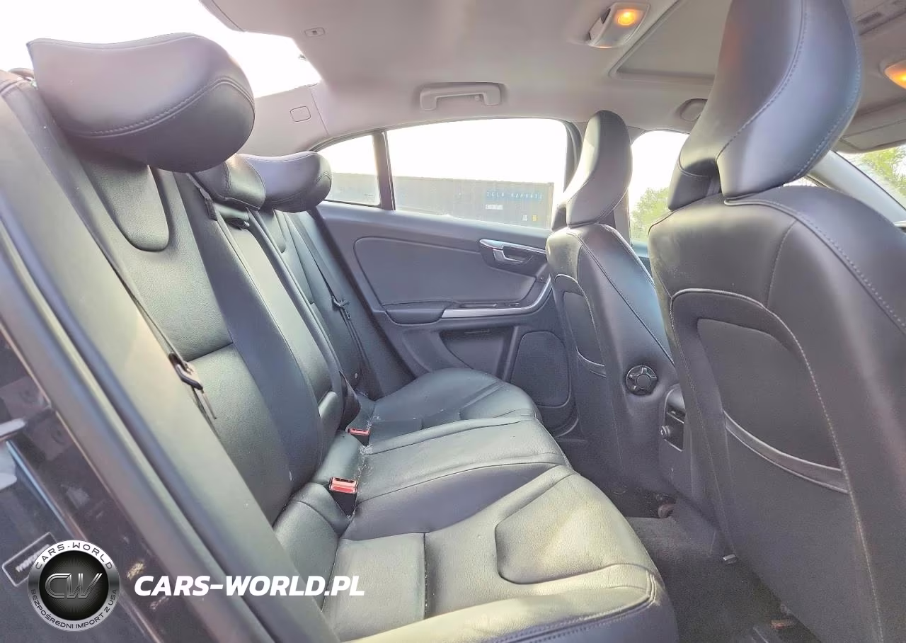 2015 Volvo S60 Premier+ VIN:YV140MFCXF1311622 - 10