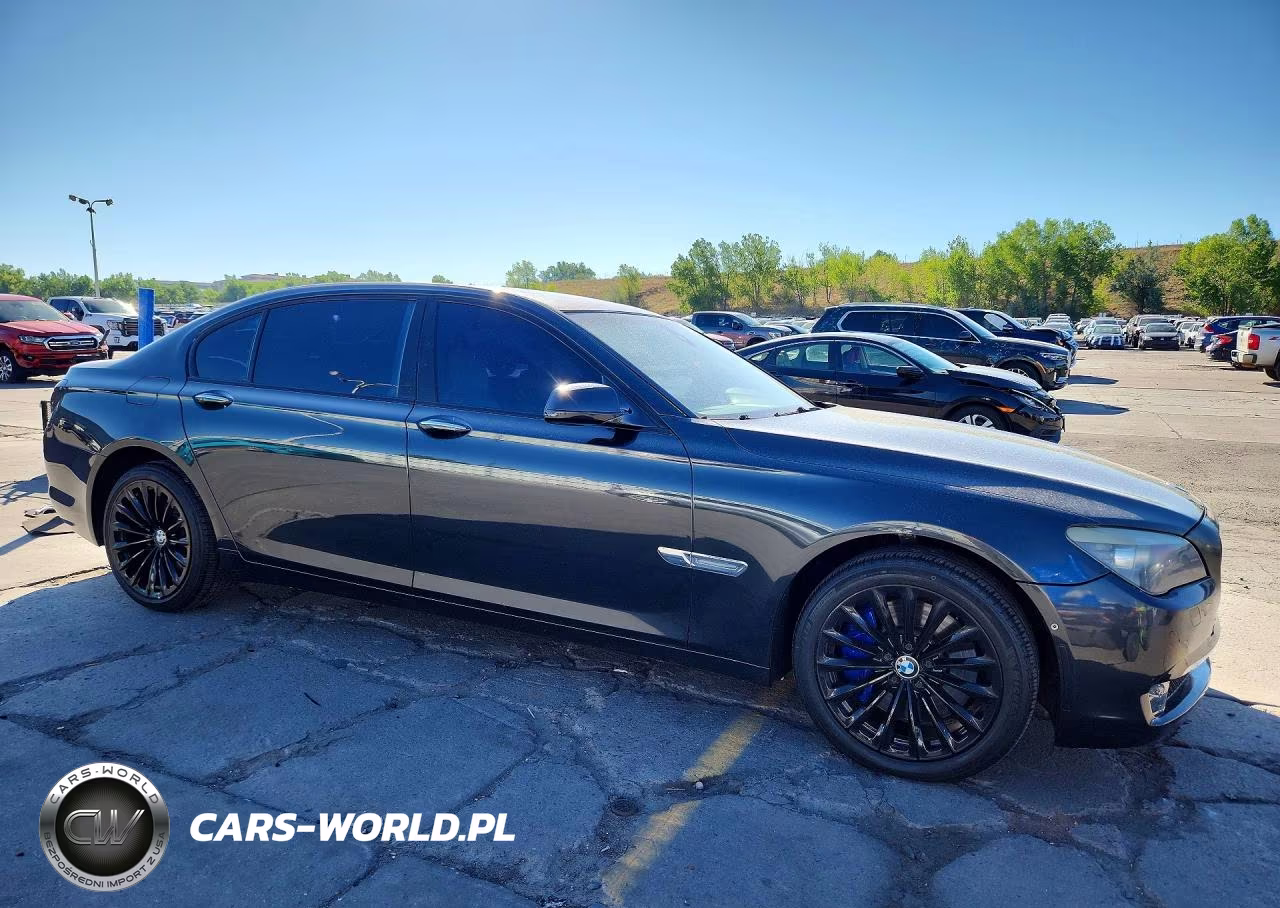 2009 BMW 750 Li VIN:WBAKB835X9CY62319 - 4