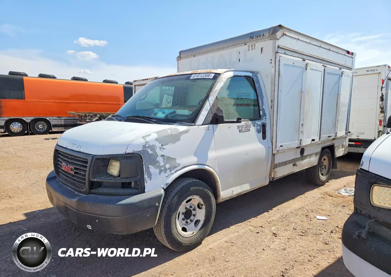 2007 GMC Savana Cutaway G3500