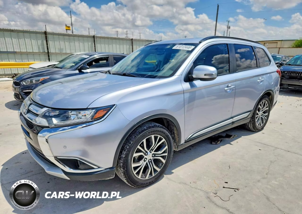2016 Mitsubishi Outlander Se – zdjęcie 1 z 13