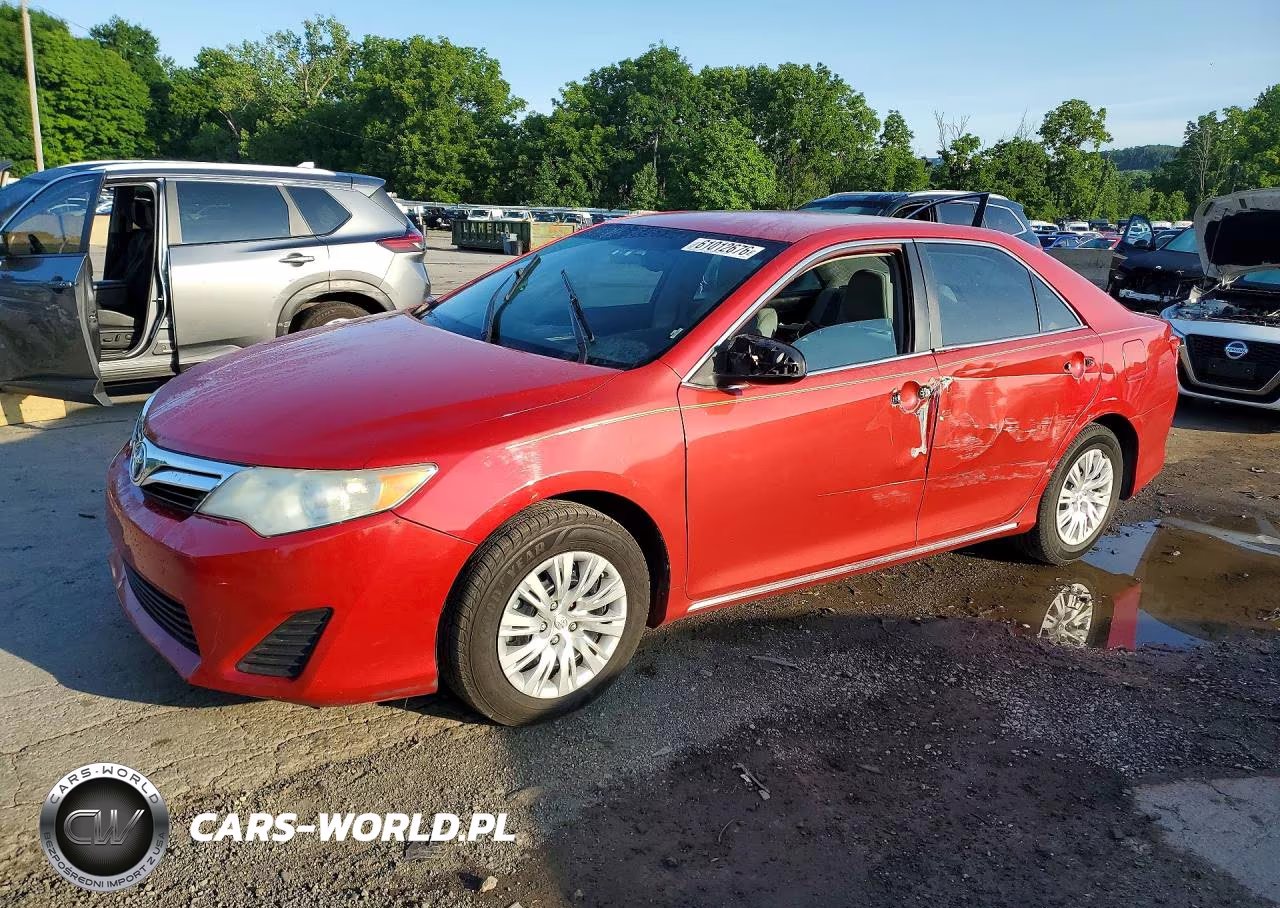 2014 Toyota Camry Hybrid Le
