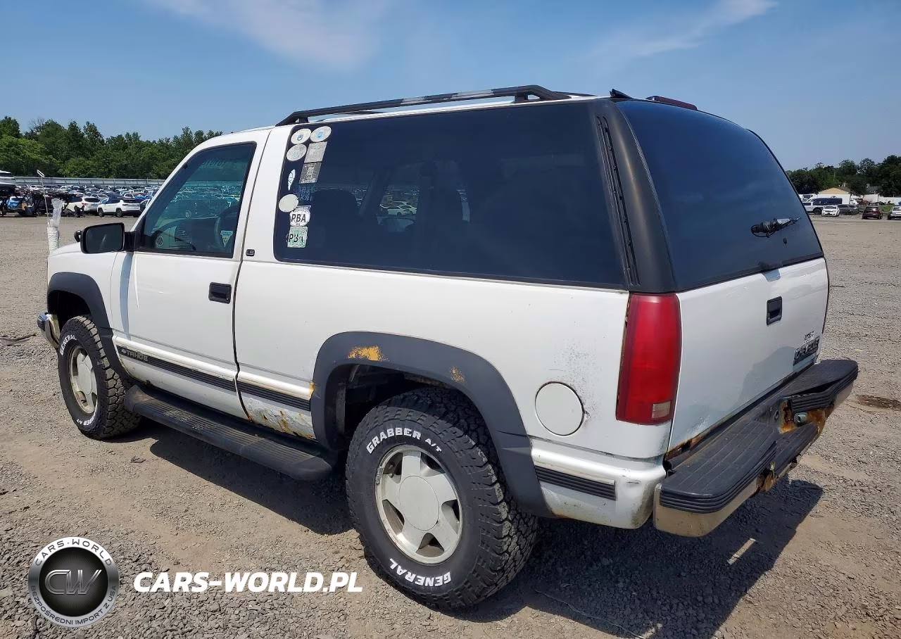 1999 Chevrolet Tahoe K1500 VIN:3GNEK18R0XG216890 - 2