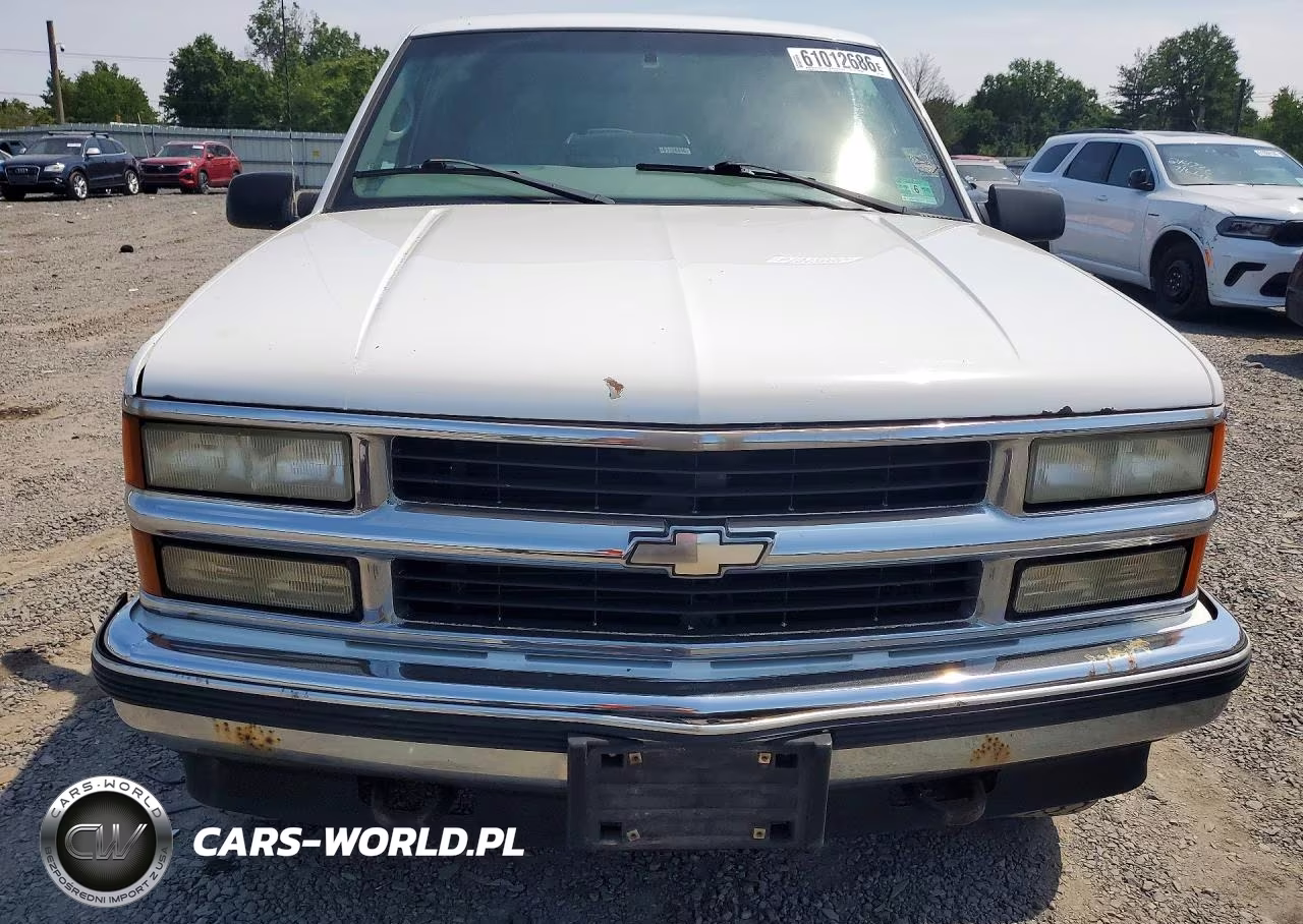 1999 Chevrolet Tahoe K1500 VIN:3GNEK18R0XG216890 - 5