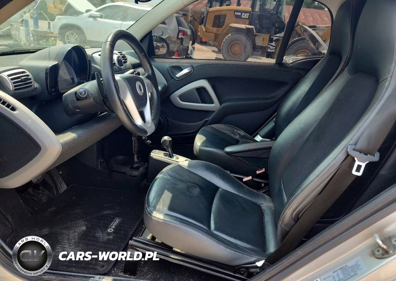 2010 Smart Fortwo Pure VIN:WMEEJ3BA4AK358154 - 7