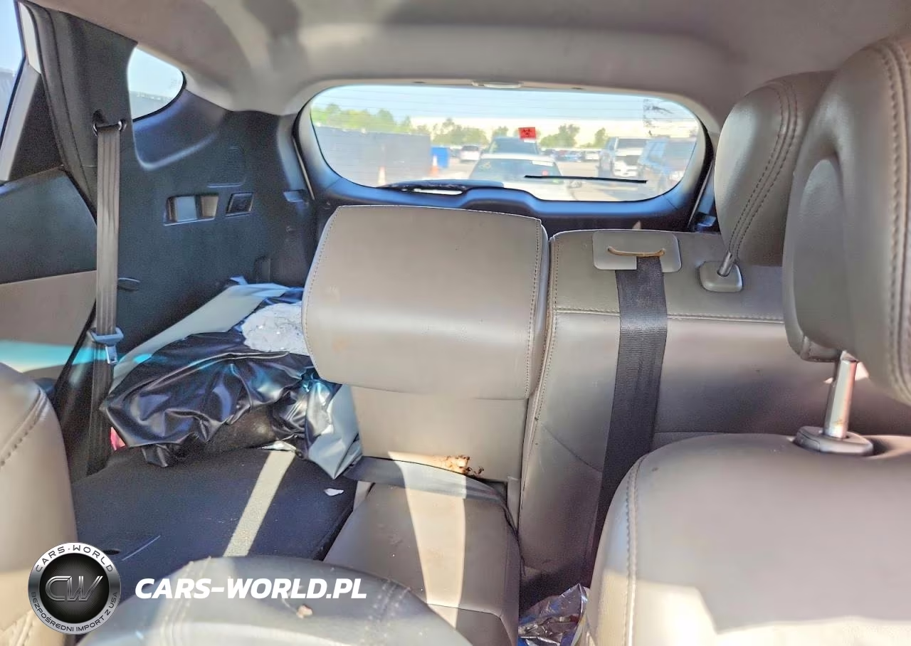 2014 Hyundai Santa Fe Sport 2.0T VIN:5XYZU3LA1EG184268 - 10