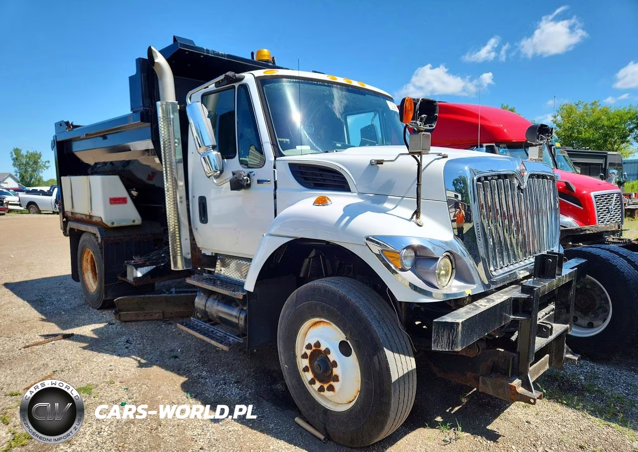 2008 International 7400 Dump Truck VIN:1HTWDAAR08J655883 - 4