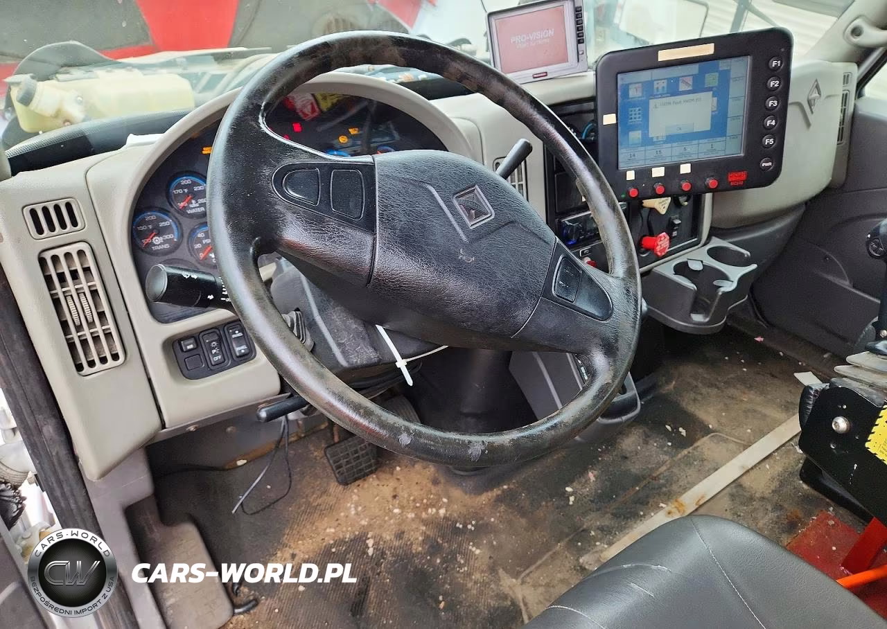 2008 International 7400 Dump Truck VIN:1HTWDAAR08J655883 - 8
