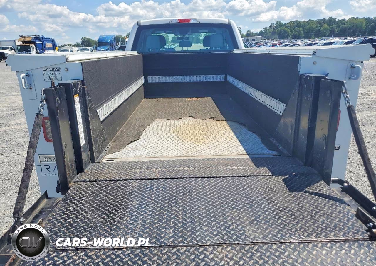 2019 Ford F350 Super Duty VIN:1FD7X3E62KEC46817 - 10