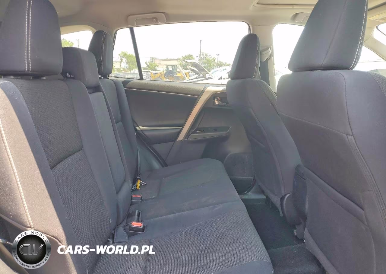 2018 Toyota Rav4 Xle VIN:2T3RFREV4JW782203 - 11