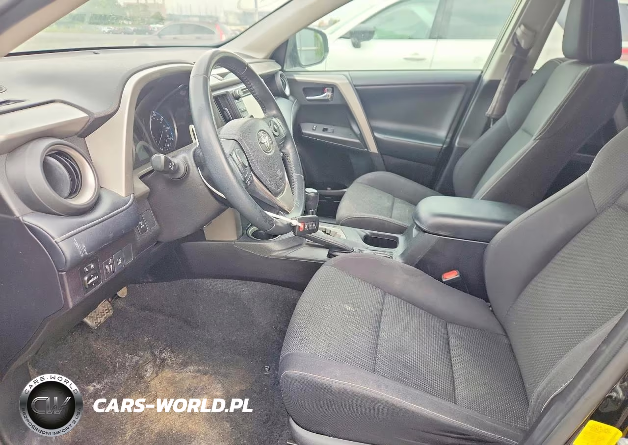 2018 Toyota Rav4 Xle VIN:2T3RFREV4JW782203 - 7