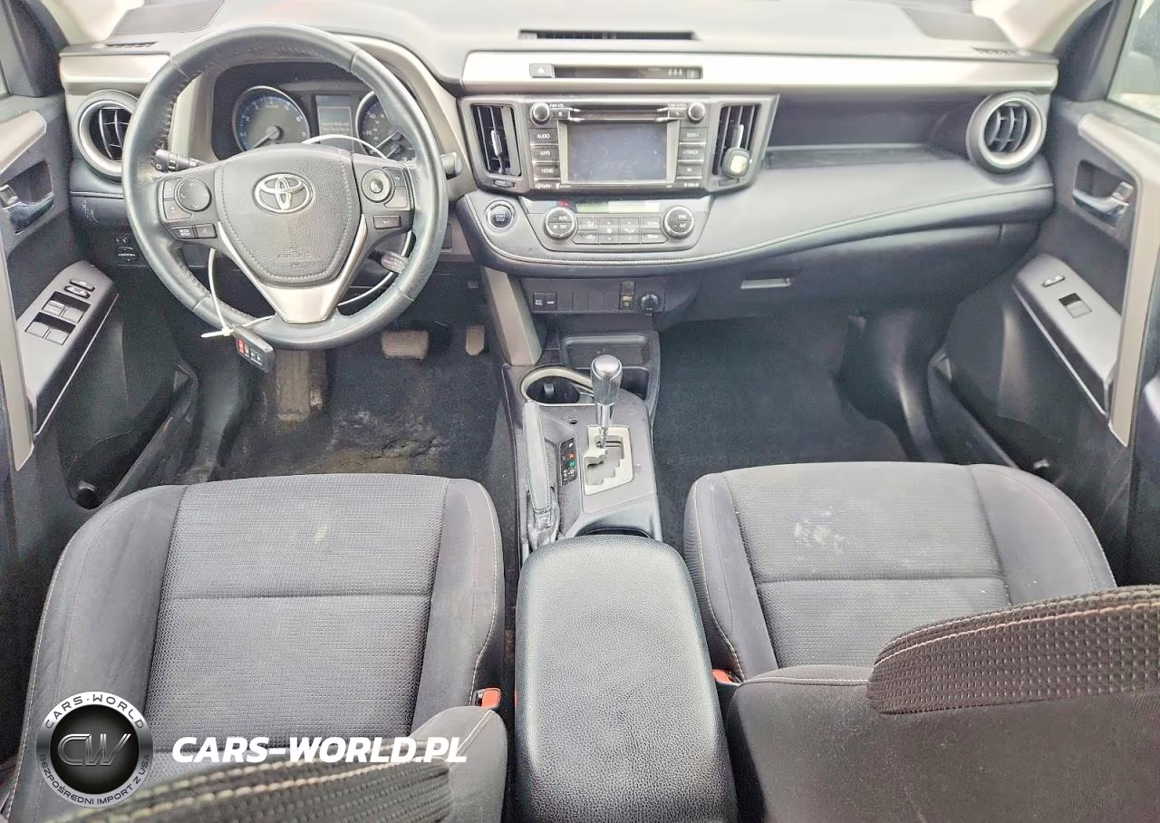 2018 Toyota Rav4 Xle VIN:2T3RFREV4JW782203 - 8