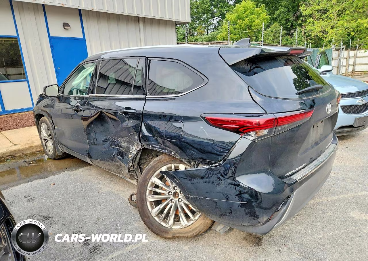 2023 Toyota Highlander Platinum VIN:5TDKDRBH8PS518515 - 2