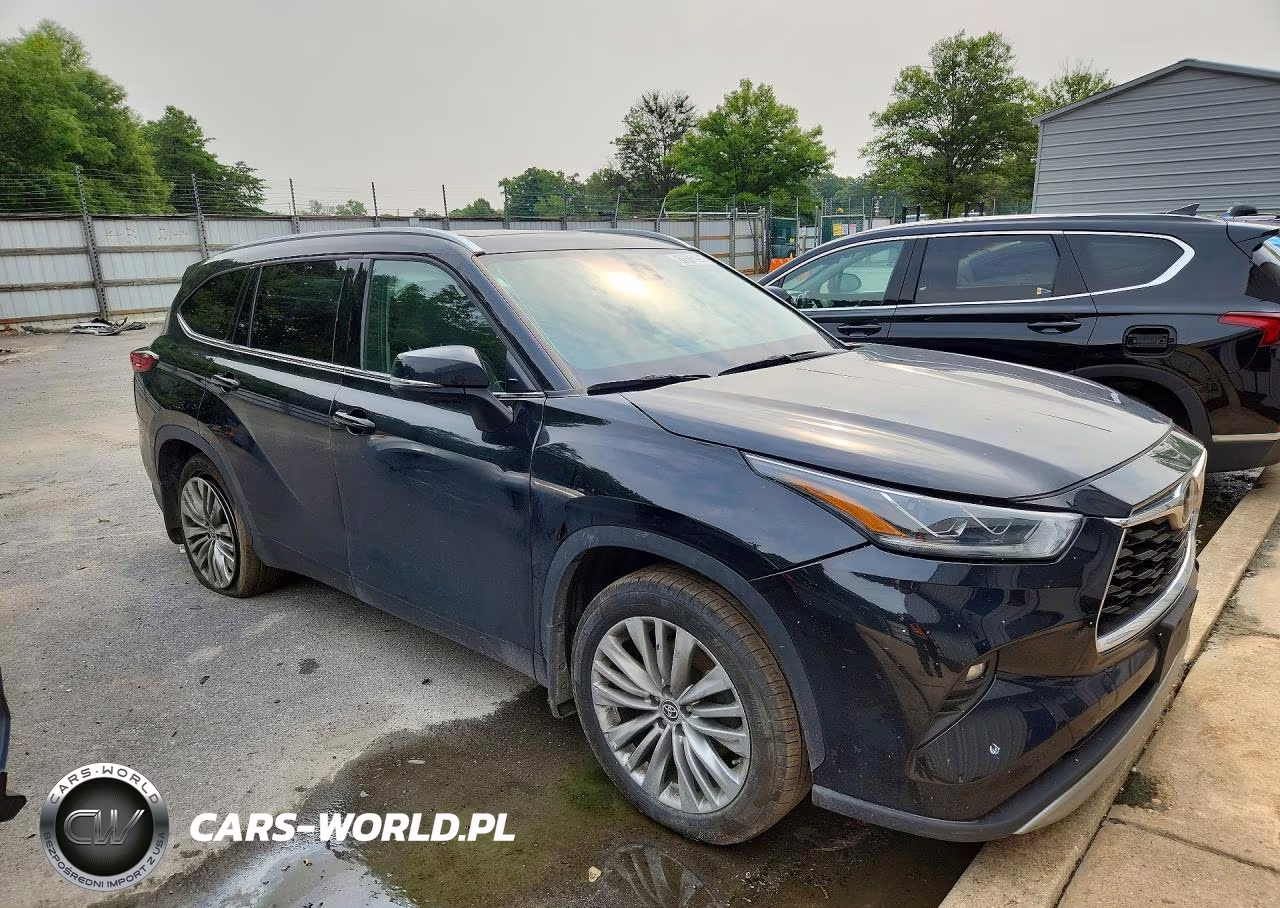2023 Toyota Highlander Platinum VIN:5TDKDRBH8PS518515 - 4