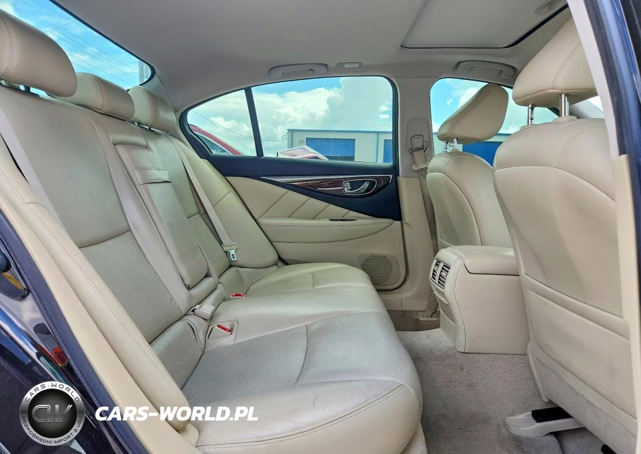 2015 Infiniti Q50 VIN:JN1BV7ARXFM405125 - 10