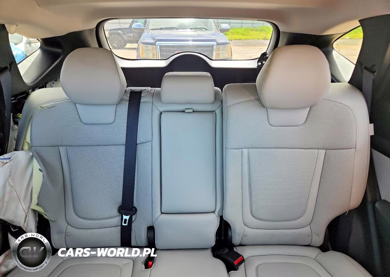 2025 Hyundai Tucson Limited VIN:3KMJE3DE1SE016535 - 10