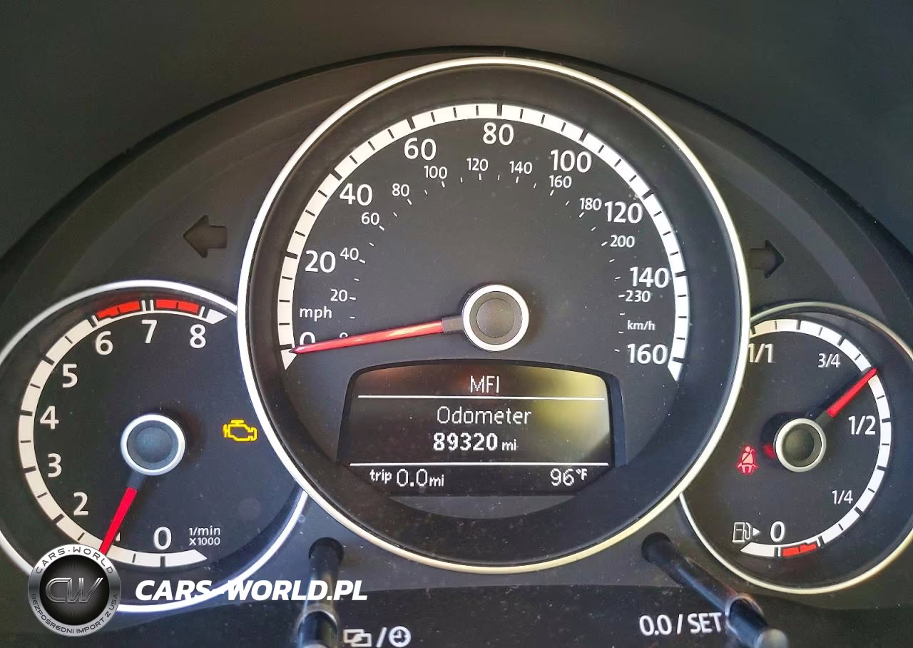2014 Volkswagen Beetle Turbo VIN:3VWVT7AT6EM603552 - 9