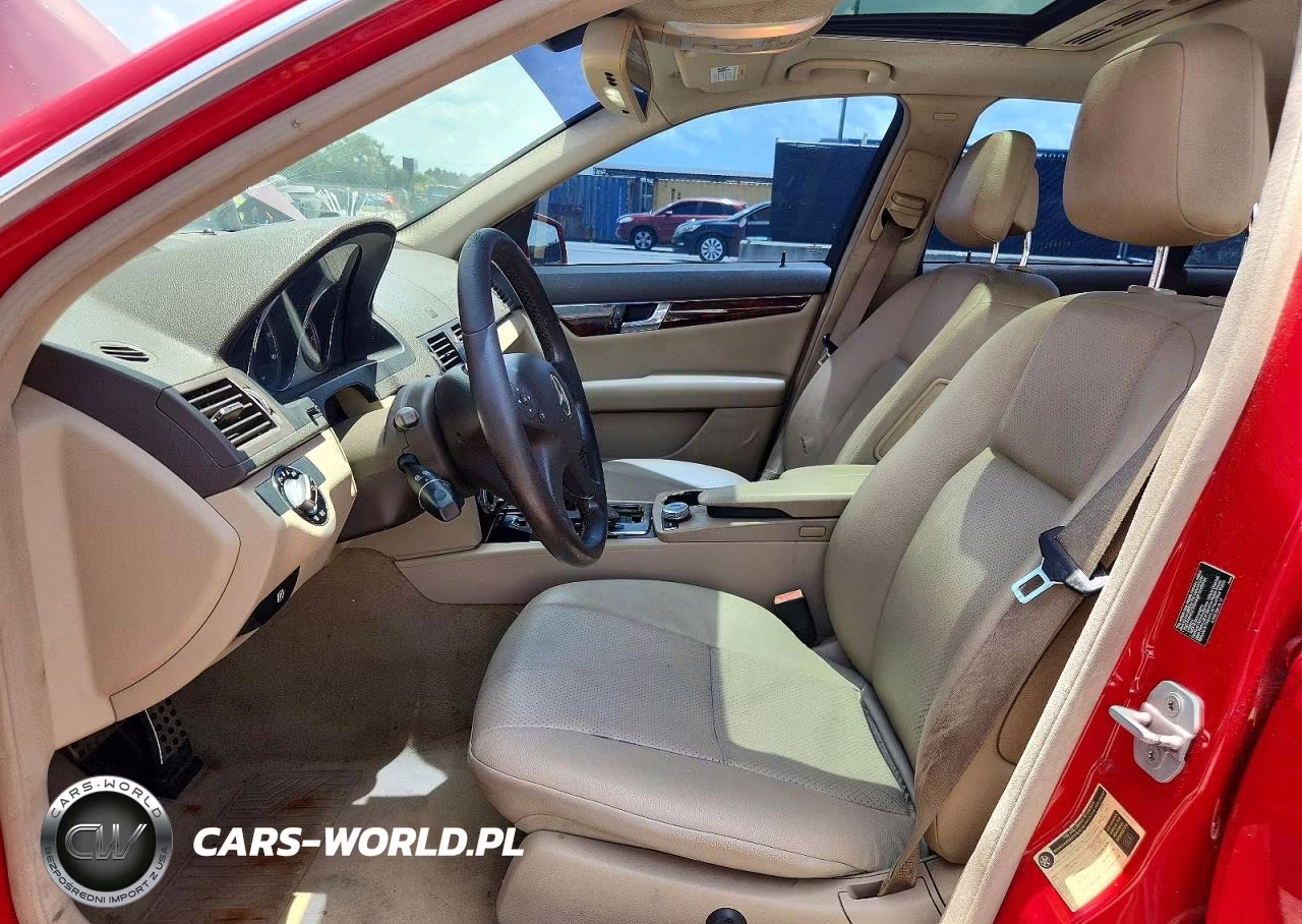 2010 Mercedes-Benz C 300 4Matic VIN:WDDGF8BB8AR107231 - 7