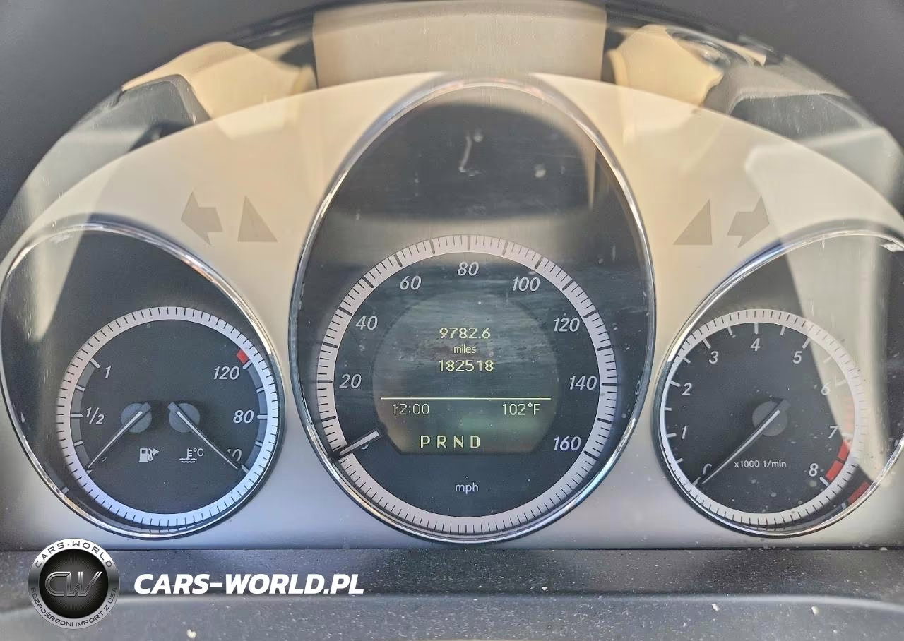 2010 Mercedes-Benz C 300 4Matic VIN:WDDGF8BB8AR107231 - 9