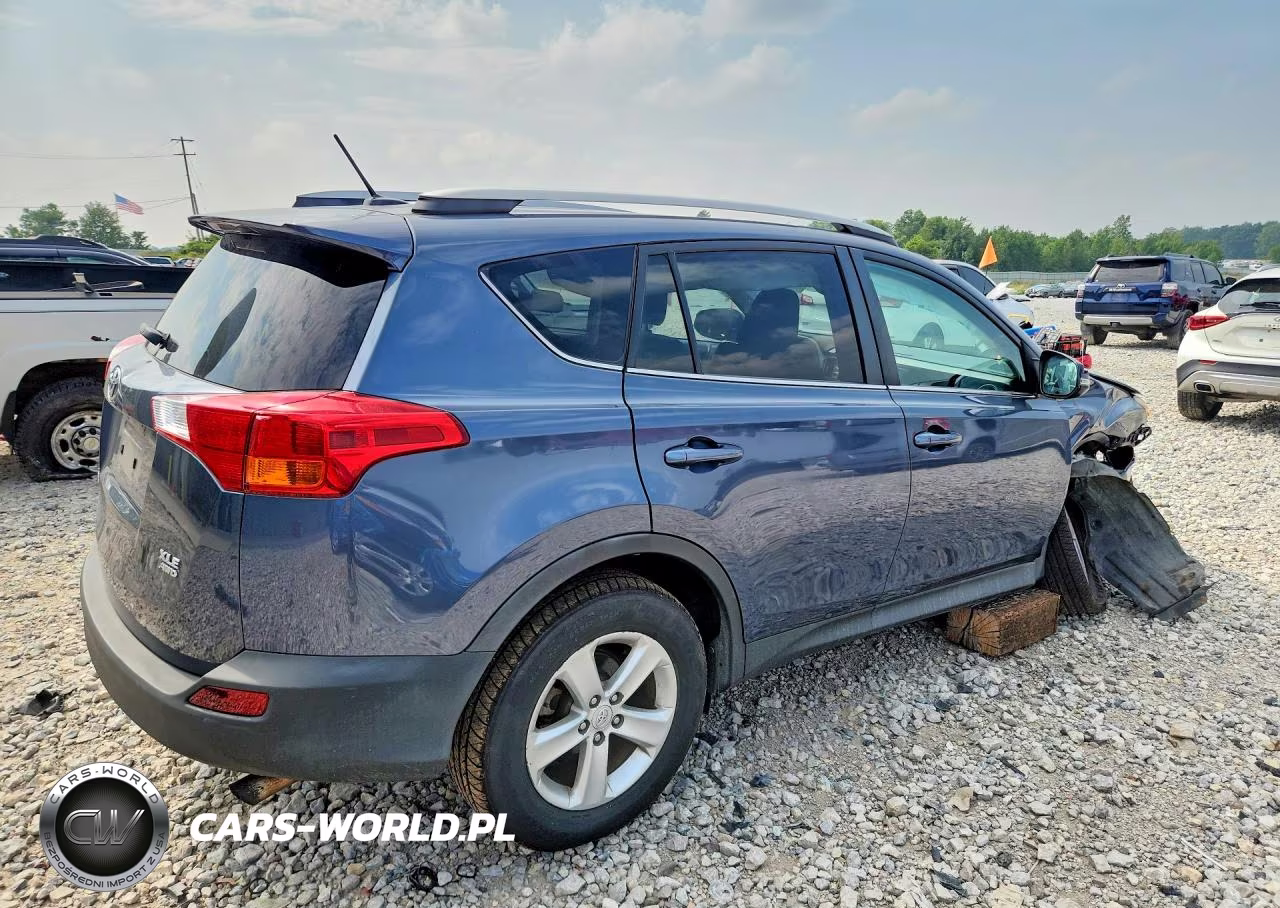2013 Toyota Rav4 Xle VIN:2T3RFREV1DW105503 - 3