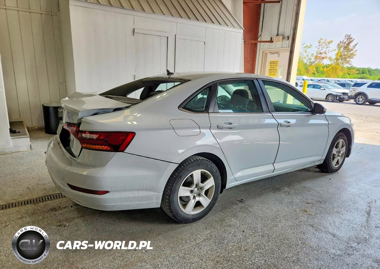 2019 Volkswagen Jetta S VIN:3VWC57BU1KM130504 - 3