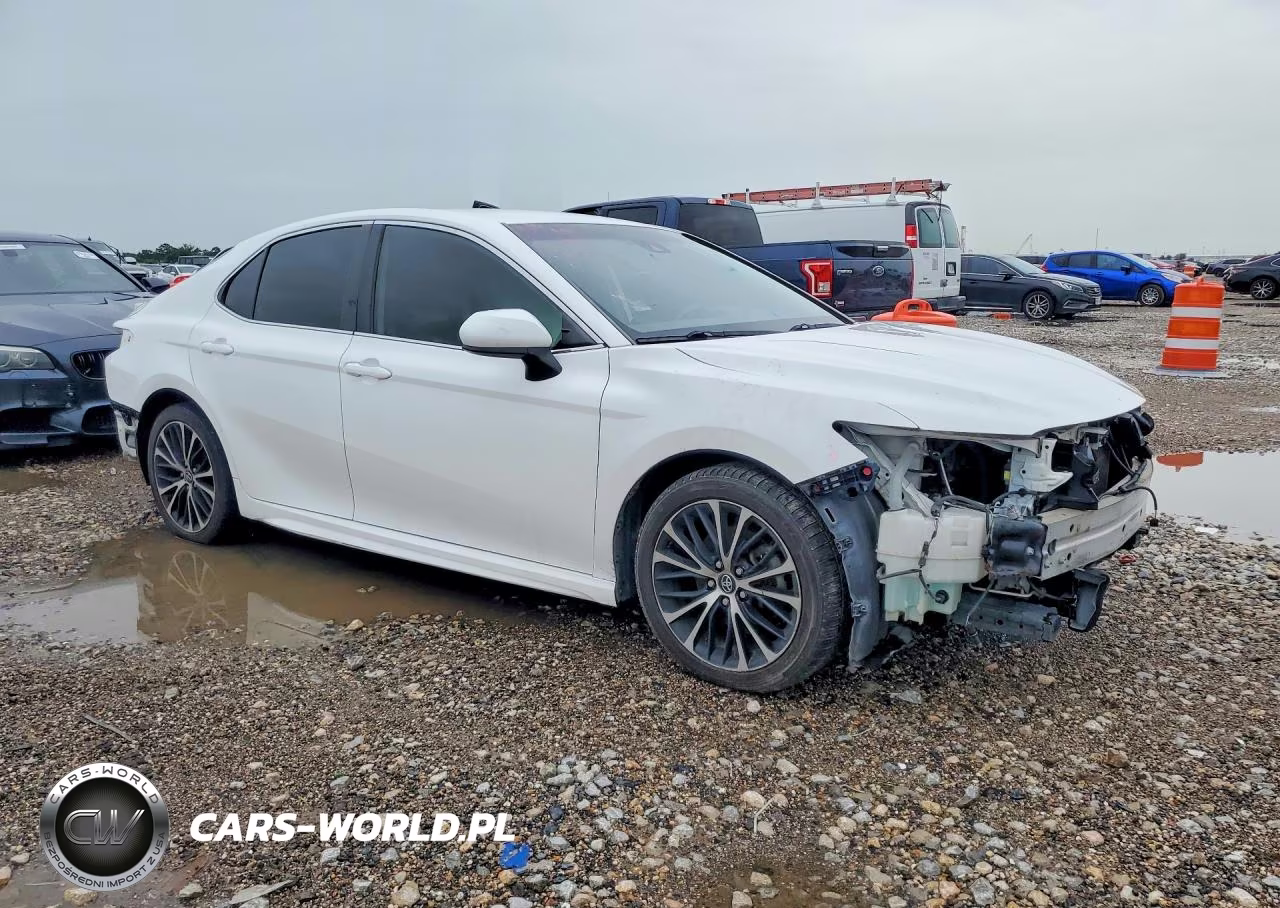 2020 Toyota Camry Se VIN:4T1G11AK8LU885218 - 4