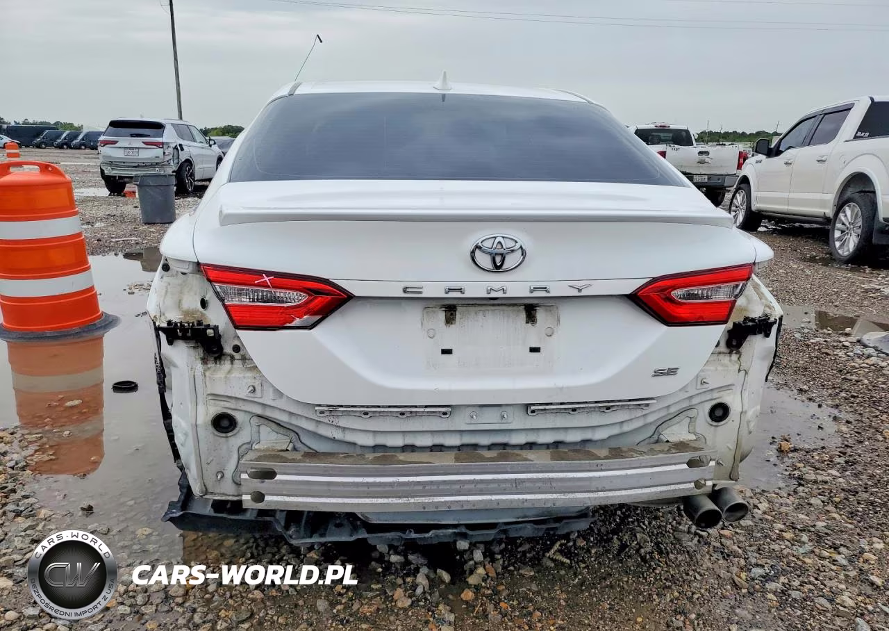 2020 Toyota Camry Se VIN:4T1G11AK8LU885218 - 6