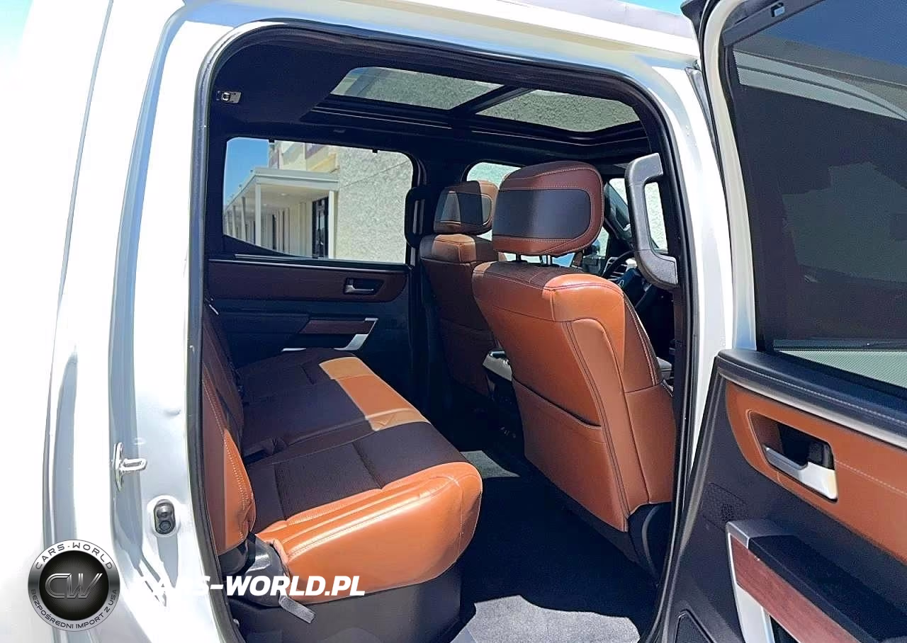 2025 Toyota Tundra Crewmax Platinum VIN:5TFMA5DB1SX239431 - 6