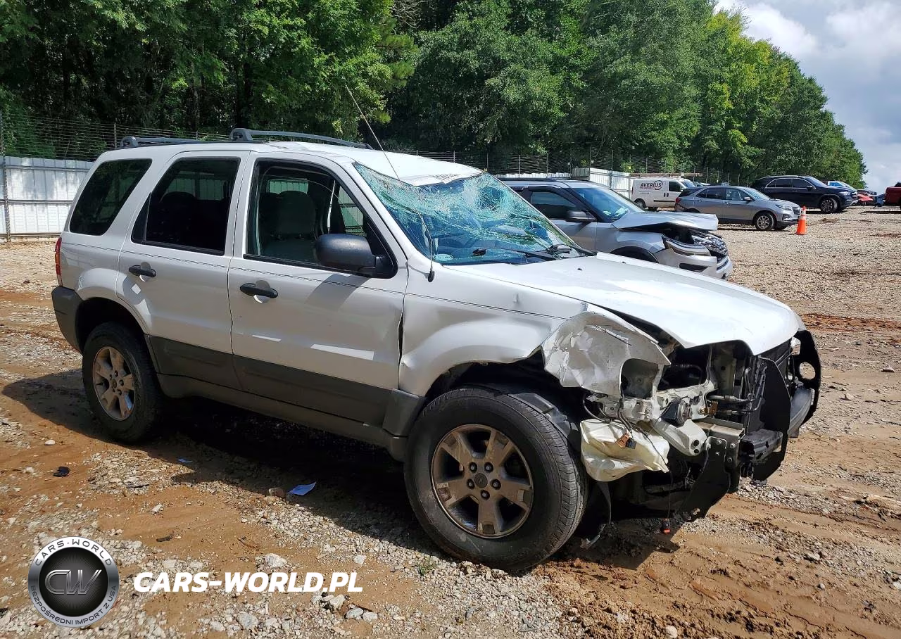 2005 Ford Escape Xlt VIN:1FMYU031X5KA37351 - 4