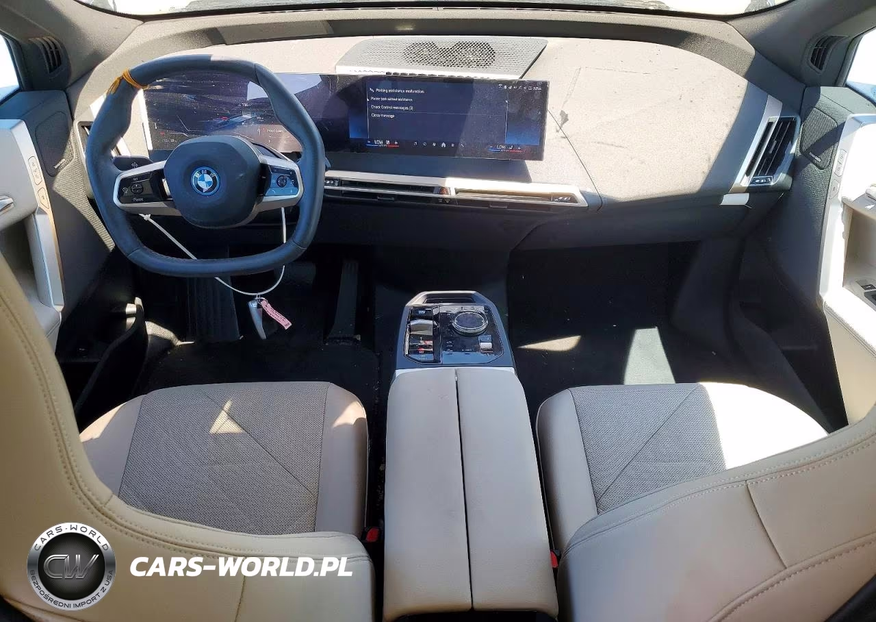 2025 BMW Ix xDrive50 VIN:WB523CF04SCT07743 - 8