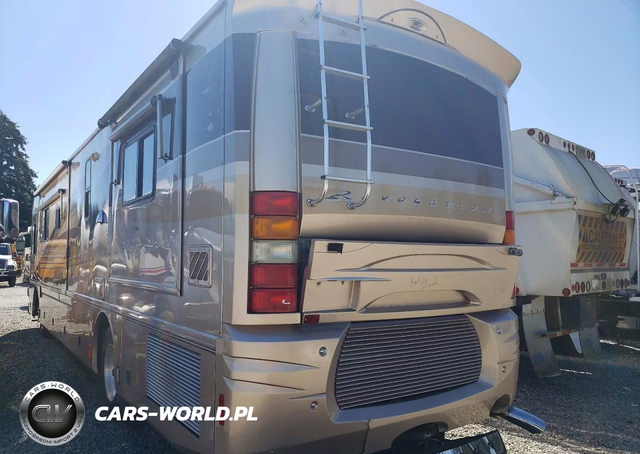 2004 Fleetwood Revolation VIN:4UZAAHBS74CM35659 - 3