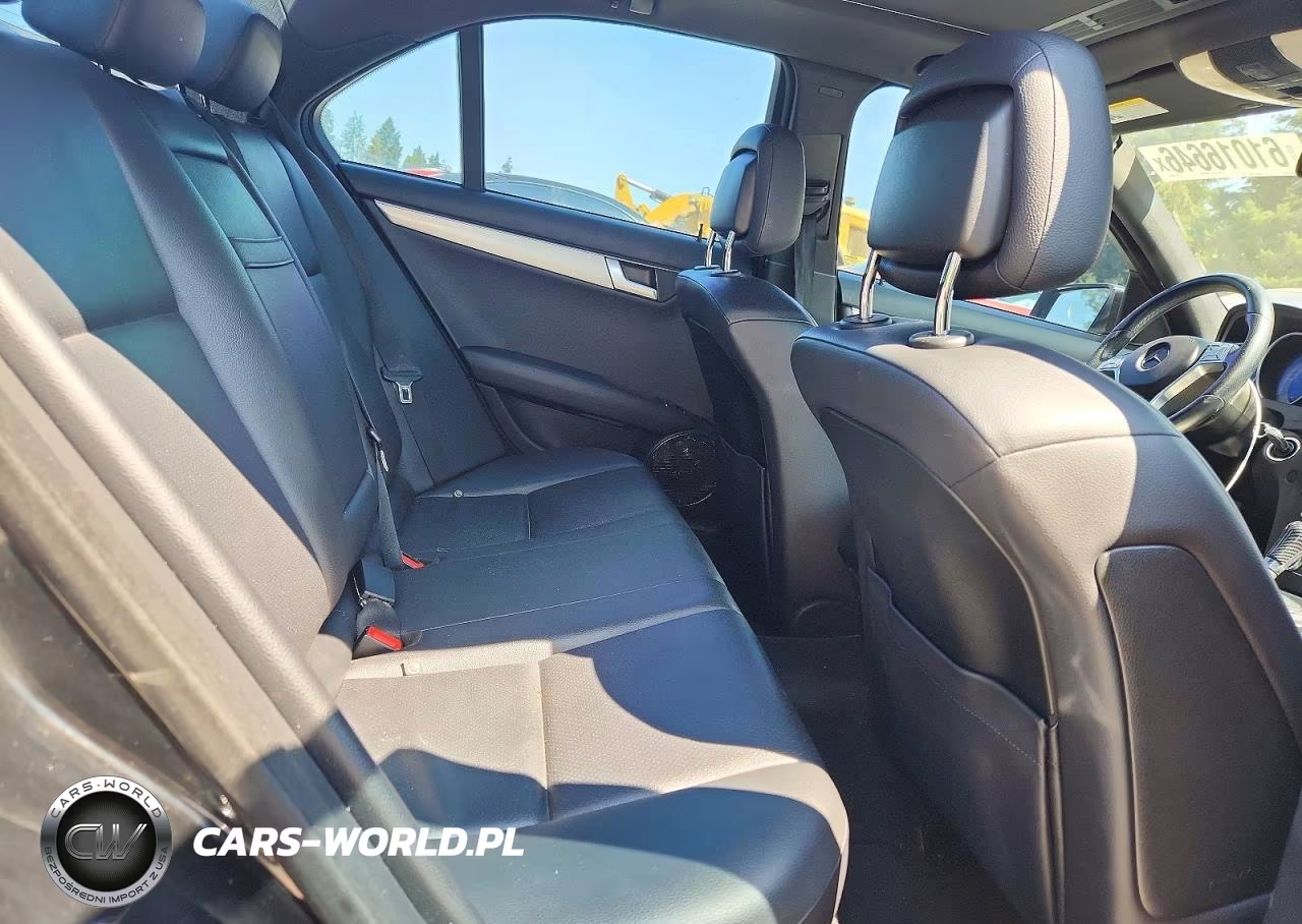 2013 Mercedes-Benz C 250 VIN:WDDGF4HB0DR286904 - 10