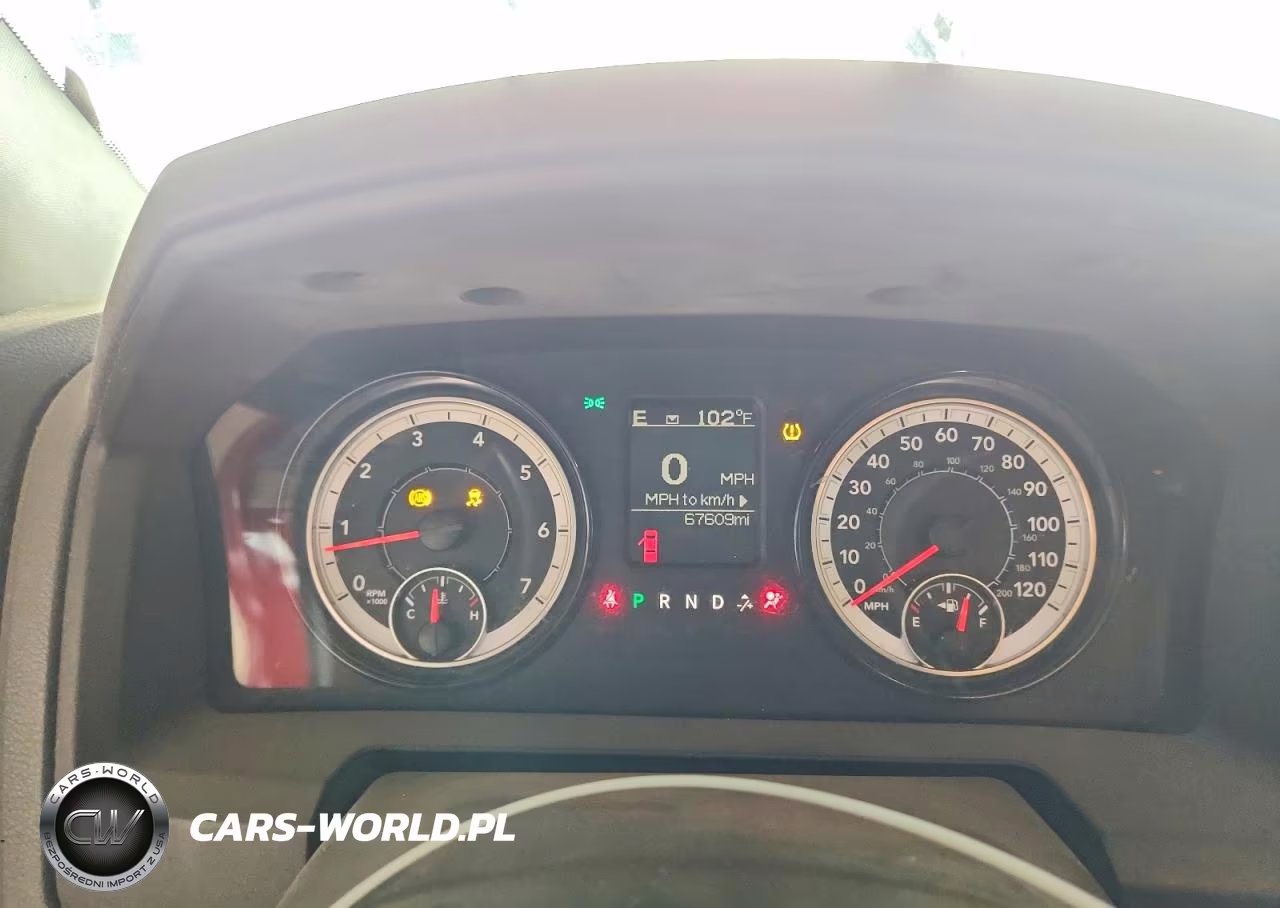 2019 Ram 1500 Classic Tradesman VIN:3C6JR7AT2KG512313 - 9