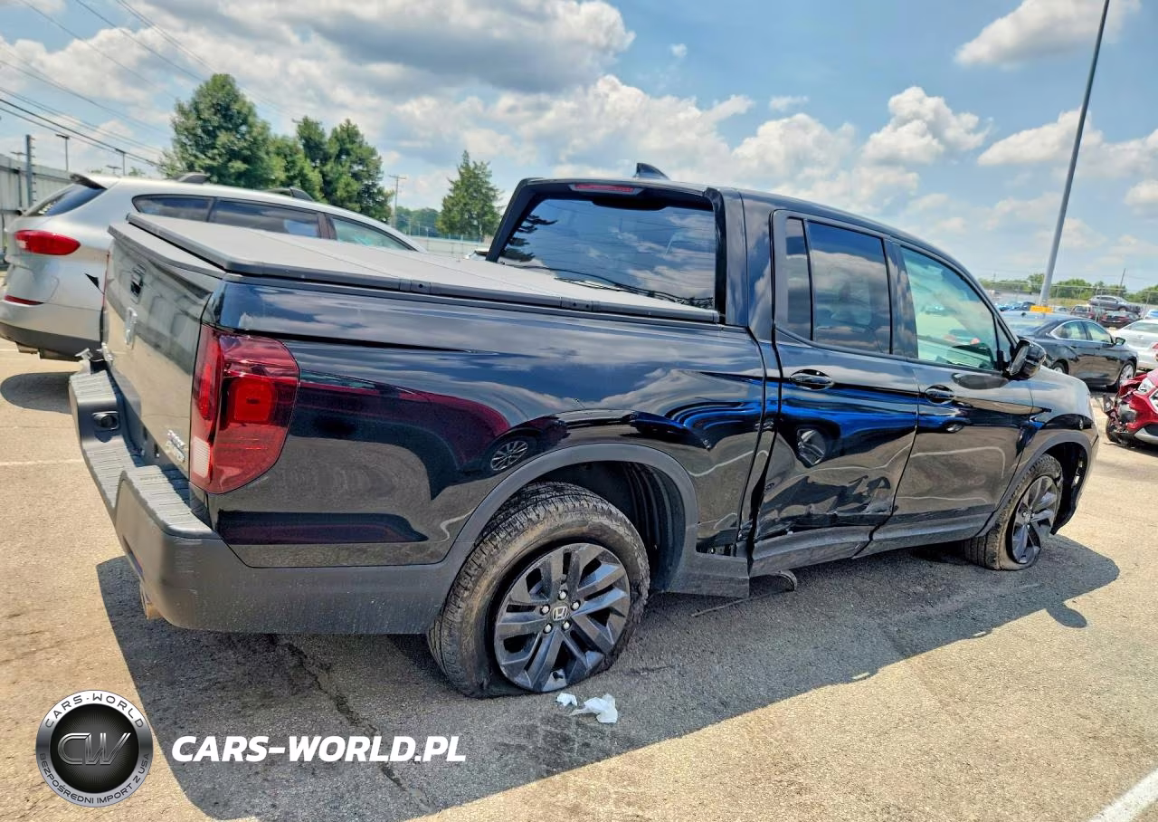 2023 Honda Ridgeline Sport VIN:5FPYK3F1XPB040183 - 3
