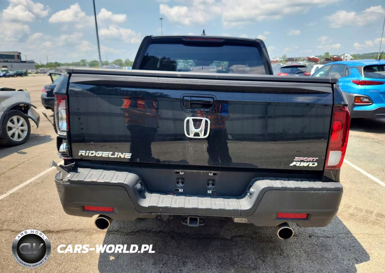 2023 Honda Ridgeline Sport VIN:5FPYK3F1XPB040183 - 6