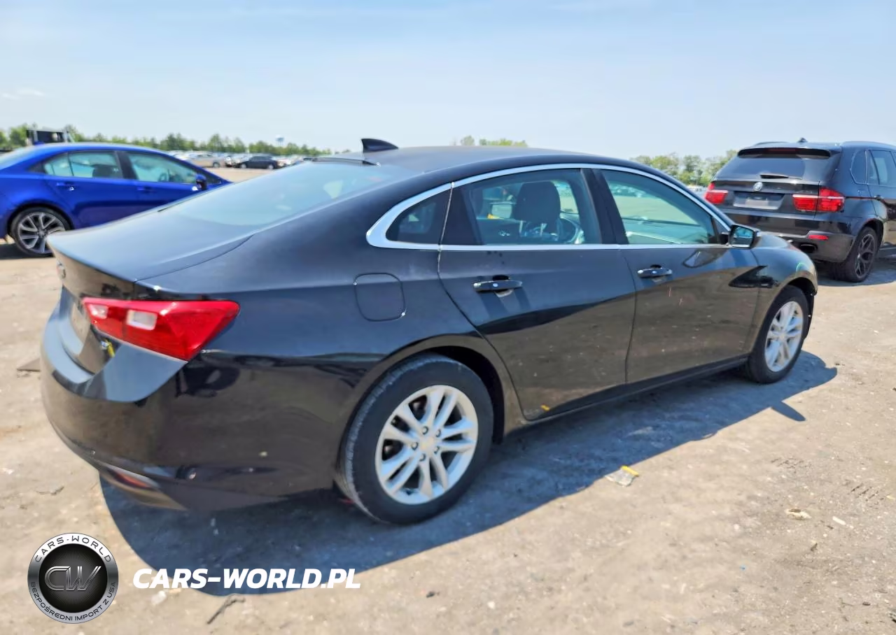 2017 Chevrolet Malibu Lt VIN:1G1ZE5ST0HF209060 - 3