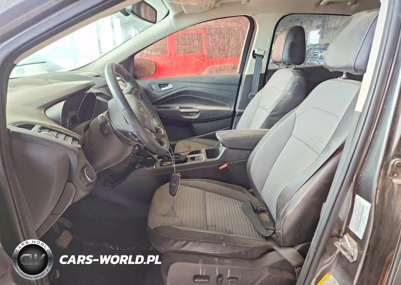 2017 Ford Escape Titanium VIN:1FMCU0J9XHUD19940 - 7